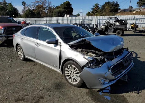 2015 Toyota Avalon Hybrid из США, поврежденный, VIN 4T1BD1EB7FU040327